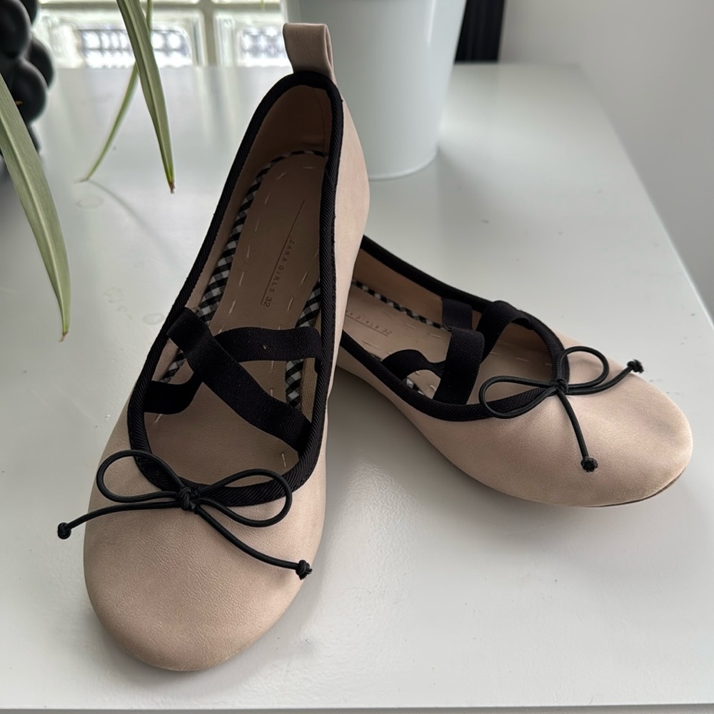 ZARA Girl Balletcore Slip on Shoes - size